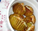 A picture of step 5 of Hasselback potatoes.