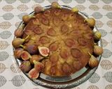 Foto del paso 5 de la receta: Torta invertida de Higos (súper esponjosa)