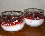 Foto langkah ke 6 dari resep Vanilla Panna Cotta with Strawberry Compote.
