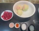 A picture of step 1 of Guava-Pomegranate Punch.