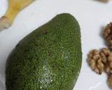 عکس مرحله 3 از دستور میلک شیک آووکادو