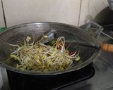 Foto langkah ke 4 dari resep Tumis Cambah Kedelai 01.11.19.