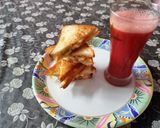 A picture of step 3 of Eggs sandwich.