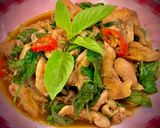 Hình bước làm 6 của món Đùi Gà Rút Xương Xào Húng Quế