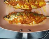 Foto langkah ke 5 dari resep Ikan kembung panggang teflon.