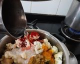 A picture of step 3 of Cauliflower and raw banana sabzi.