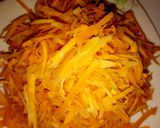 A picture of step 2 of Carrot and mince meat rice.