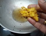 A picture of step 4 of Sweet corn pakoda.