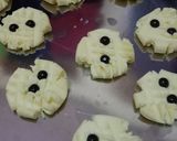 Foto langkah ke 3 dari resep Kue Semprit Garpu.