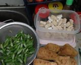 Foto langkah ke 2 dari resep Sayur santan kacang panjang tahu pong.