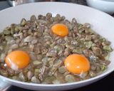 Foto del paso 3 de la receta Habitas tiernas con huevos