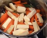 Vadas zsemlegombóccal - kicsit másképp recept fázis 3 fotója