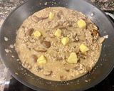 Foto del paso 7 de la receta: Risotto con setas y queso Gorgonzola