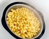 A picture of step 3 of Legendary Pub Mac and Cheese.