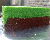 Foto langkah ke 6 dari resep Bolu Kukus Pandan Coklat.