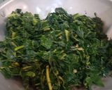 Foto langkah ke 2 dari resep Tumis Daun Pepaya.