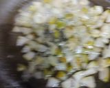 A picture of step 2 of Pear Chutney.