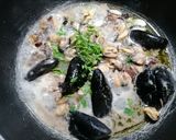 Foto del passaggio 3 della ricetta Linguine white alle cozze tarantine 😊