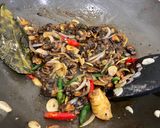 Foto langkah ke 2 dari resep Oseng kerang dara kupas.