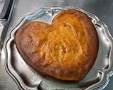 A picture of step 12 of Banana, Mascarpone, and Plum Sugar Fondant Cake.