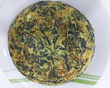 Foto del paso 3 de la receta: Tortilla de espinacas, rellena de tomate natural y queso