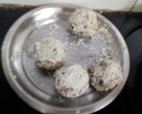 A picture of step 5 of Paneer and cheese kabab.