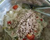รูปขั้นตอนการทำที่ 5 ของ ยำวุ้นเส้นหมูสับ