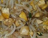 Foto langkah ke 3 dari resep Tumis toge tahu.