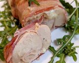 Foto del paso 5 de la receta Pechuga de pollo rellena de jamón y queso envuelta con bacon ahumado
