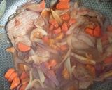 Foto del paso 6 de la receta: Verduras de estación con cerdo al vino y salsa de soja