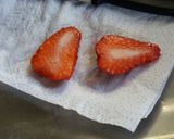 Foto del paso 3 de la receta: Brazo gitano con frutillas 🍓🍓🍓