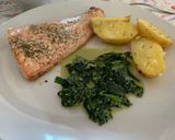 Foto del paso 7 de la receta Salmón al horno con espinacas a la crema - 15 minutos y listo