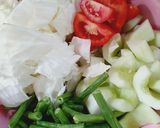 Foto langkah ke 1 dari resep Sayur Asam Ikan Patin.