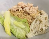 รูปขั้นตอนการทำที่ 4 ของ มาม่าทรงเครื่องน้ำใส