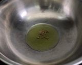 A picture of step 2 of Dudhi bhartha.