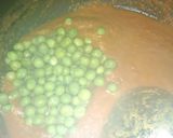 A picture of step 3 of Matar mushroom masala.