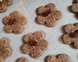 Foto del paso 6 de la receta: Galletas de harina de "trigo" sarraceno y pasas 🍇