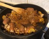 Une image de l'étape 8 de Minis chorizos aux haricots blancs, tomates séchées et courgettes jaunes.