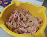 Foto del paso 3 de la receta: Coliflor con bechamel, cebolla, bacon y queso😋