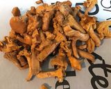 Une image de l'étape 3 de Trio de pâtes aux girolles, pancetta, emmental et persil (pasta cheese).