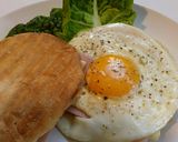 Foto del paso 9 de la receta Sándwich con queso/jamón y corazón de huevo jugoso
