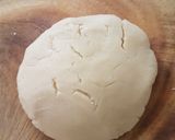 A picture of step 5 of Jim jam cookies.
