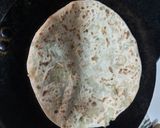 A picture of step 2 of Potato and fenugreek leaves paratha.