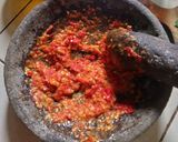 Foto langkah ke 3 dari resep Sambel Terasi Kemangi.