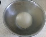 Foto langkah ke 3 dari resep Roti boy garing diluar lembut di dalam.