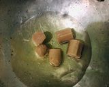 Foto langkah ke 1 dari resep Pokcoy Telur dan Sosis.