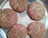 Foto langkah ke 2 dari resep Beef Patties / Daging Burger.