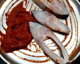 A picture of step 2 of Katla fish biryani in electric rice cooker.
