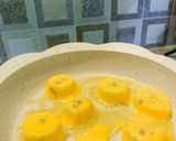 Foto langkah ke 8 dari resep (MPASI 11+ Mo) - Banana Herb Bites.