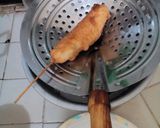 Foto langkah ke 6 dari resep Banana Corn Dog.